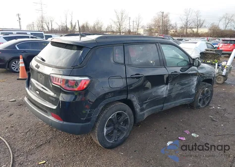 2018 Jeep Compass Latitude 4X4 из США, поврежденный, VIN 3C4NJDBB0JT313921